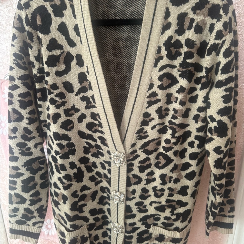 Cardigan by VENUS